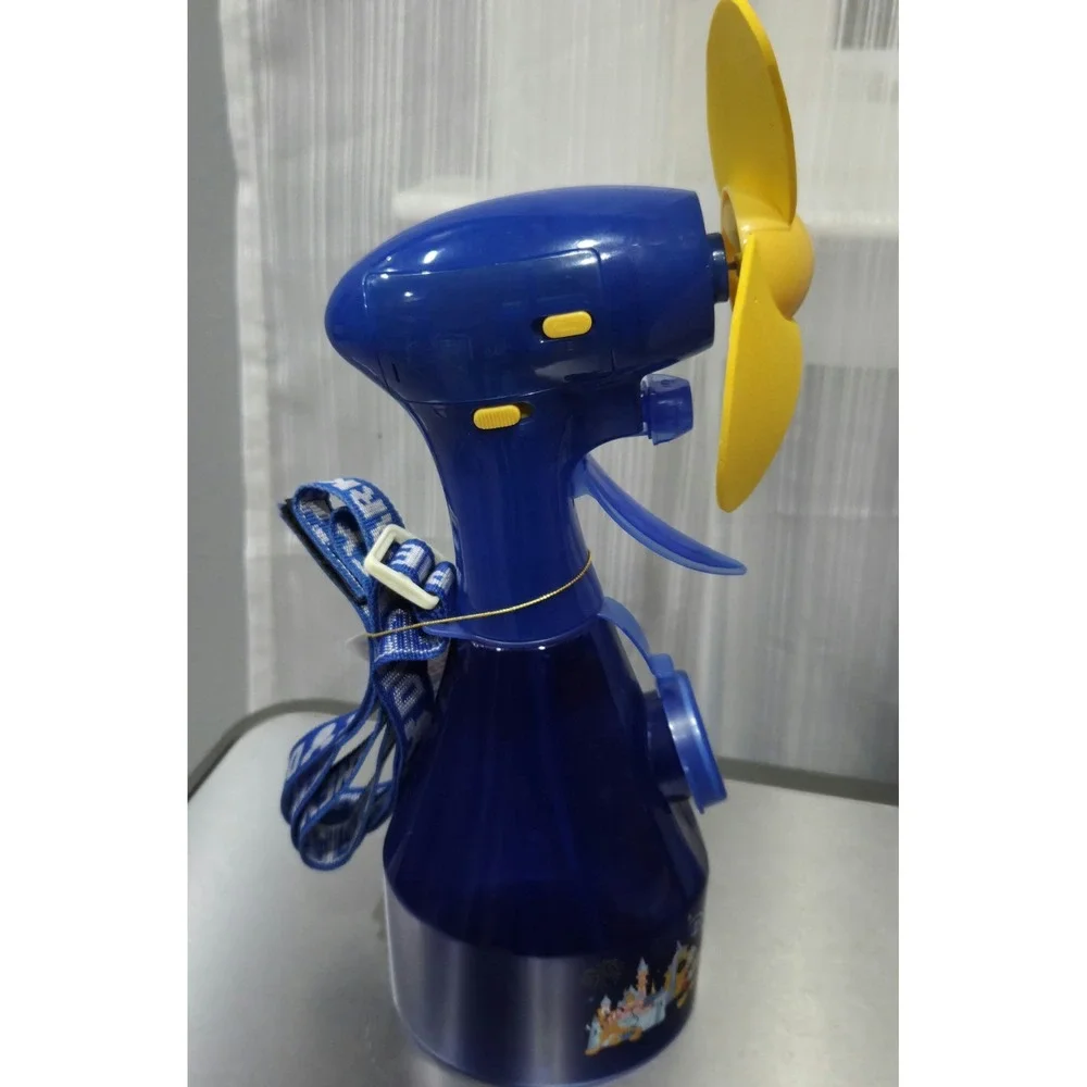 WALT DISNEY WORLD PARKS Misting Water‎ Spray Fan W/Lanyard 